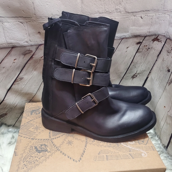 Free People Santa Fe Moto Boots. - Picture 2 of 8